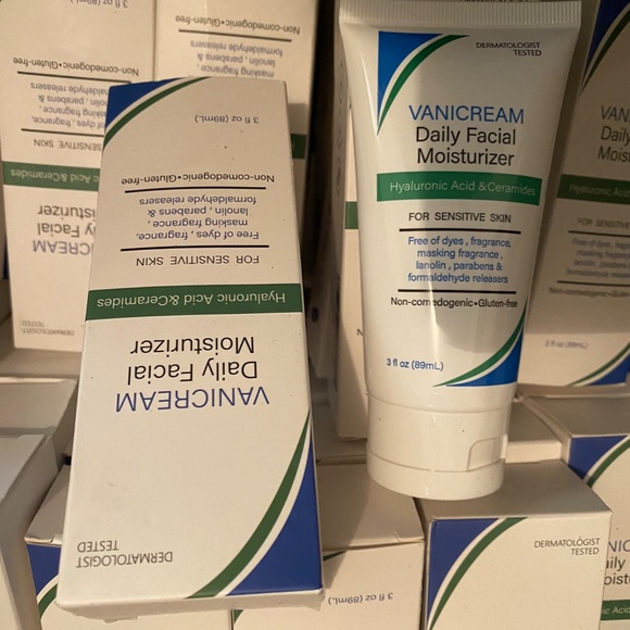 Lot 10 PCS Vanicream Daily Facial Moisturizer With Ceramides and Hyalur - Picture 1 of 4